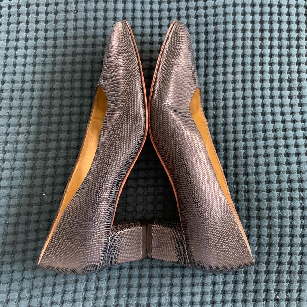 Bruno Magli Blue Leather pumps